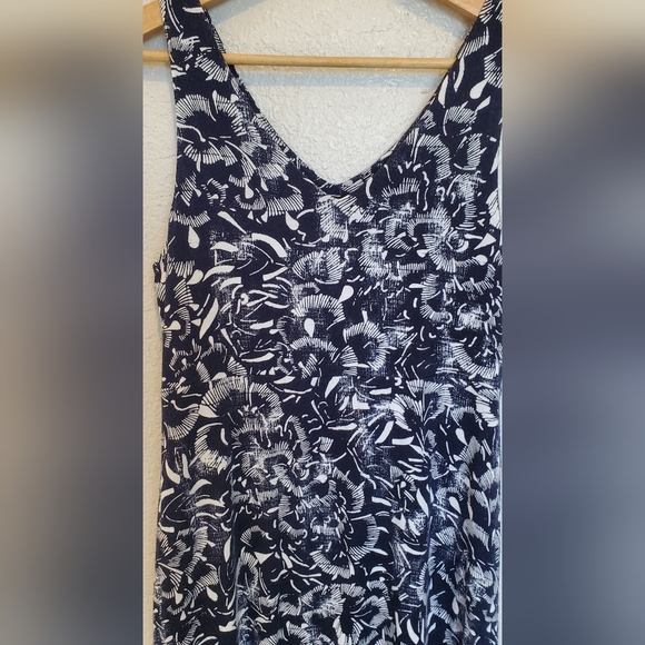 Athleta Santorini Dress V Neck Navy & White Print Midi Stretchy Dress Size Small - Picture 4 of 8